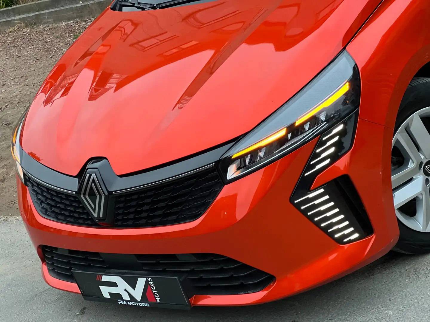 Renault Clio Clio 1.0 TCe Evolution *AppleCarplay * Orange - 1