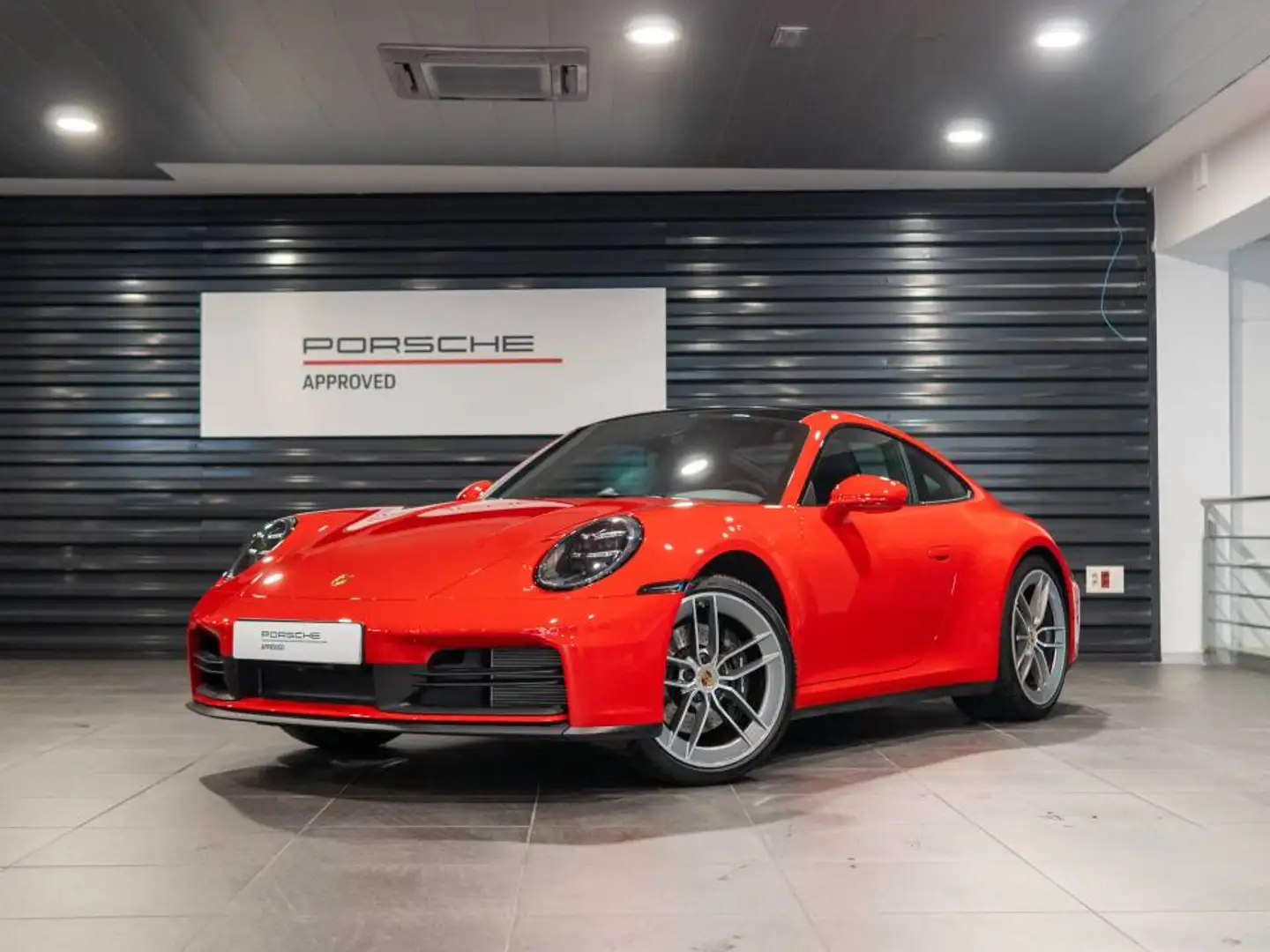 Porsche 911 Carrera Rosso - 1