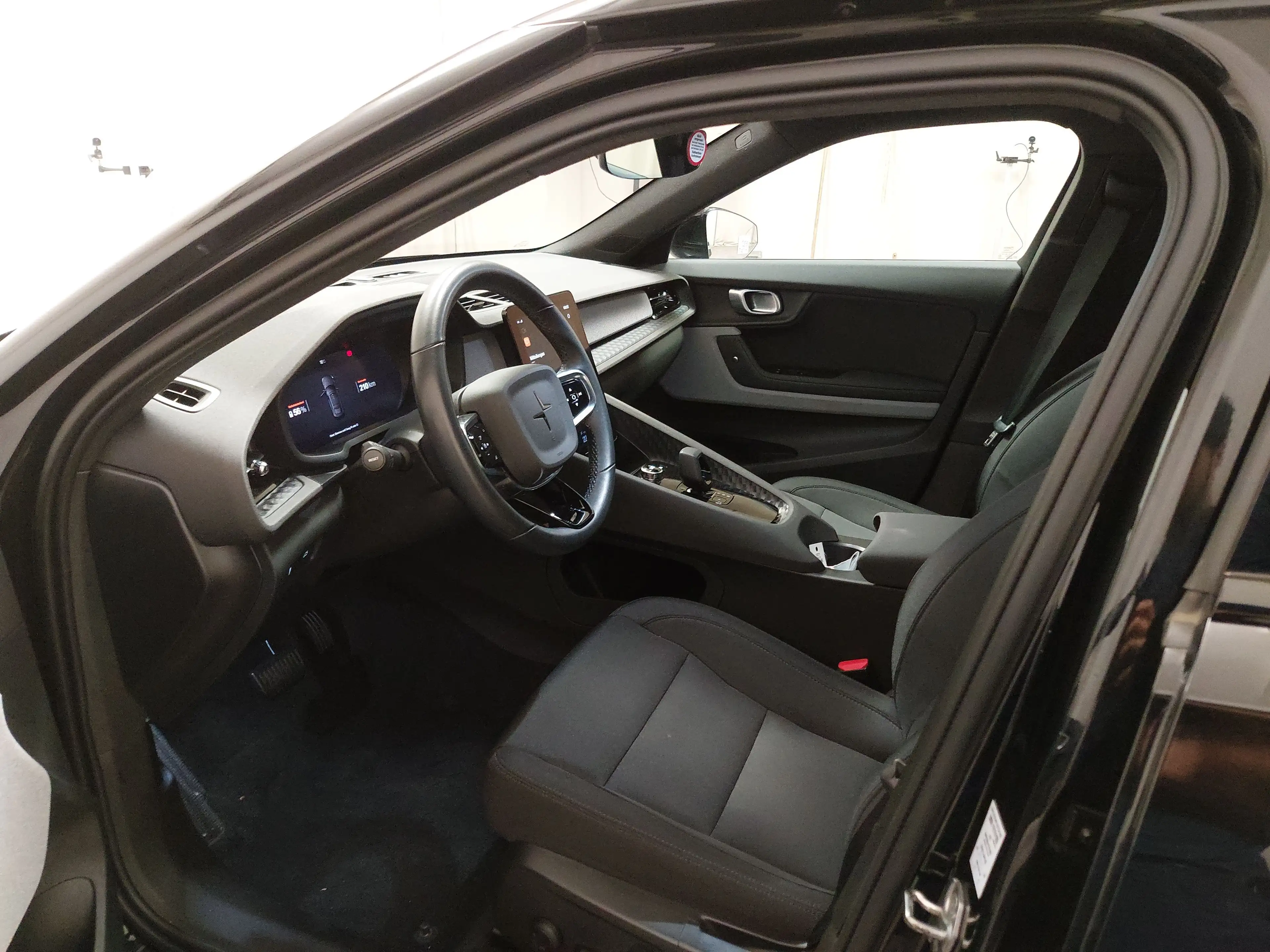 Polestar 2 NAVI RADIO TEMPO MFL SHZ VC AHK DAB KAMERA LED RFK ACC — photo 6