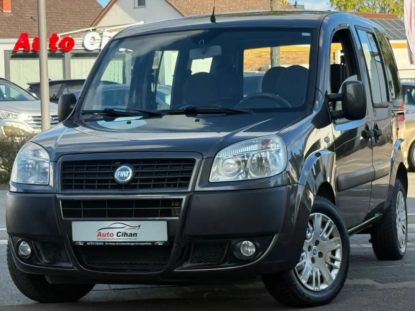 Fiat Doblo Doblò 1.4 8V Dynamic 2.HAND! KLIMA! PDC! Grau - 2