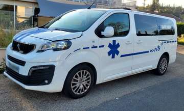 Ambulance LONG BLUEHDI 180 S&S EAT8
