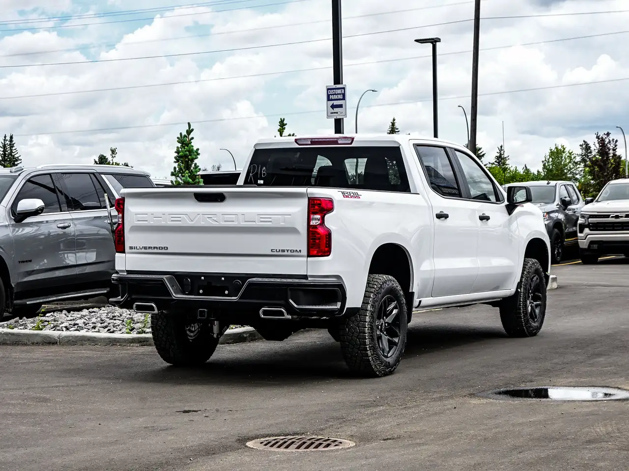 Chevrolet Silverado 1500 photo Chevrolet Silverado 1500
