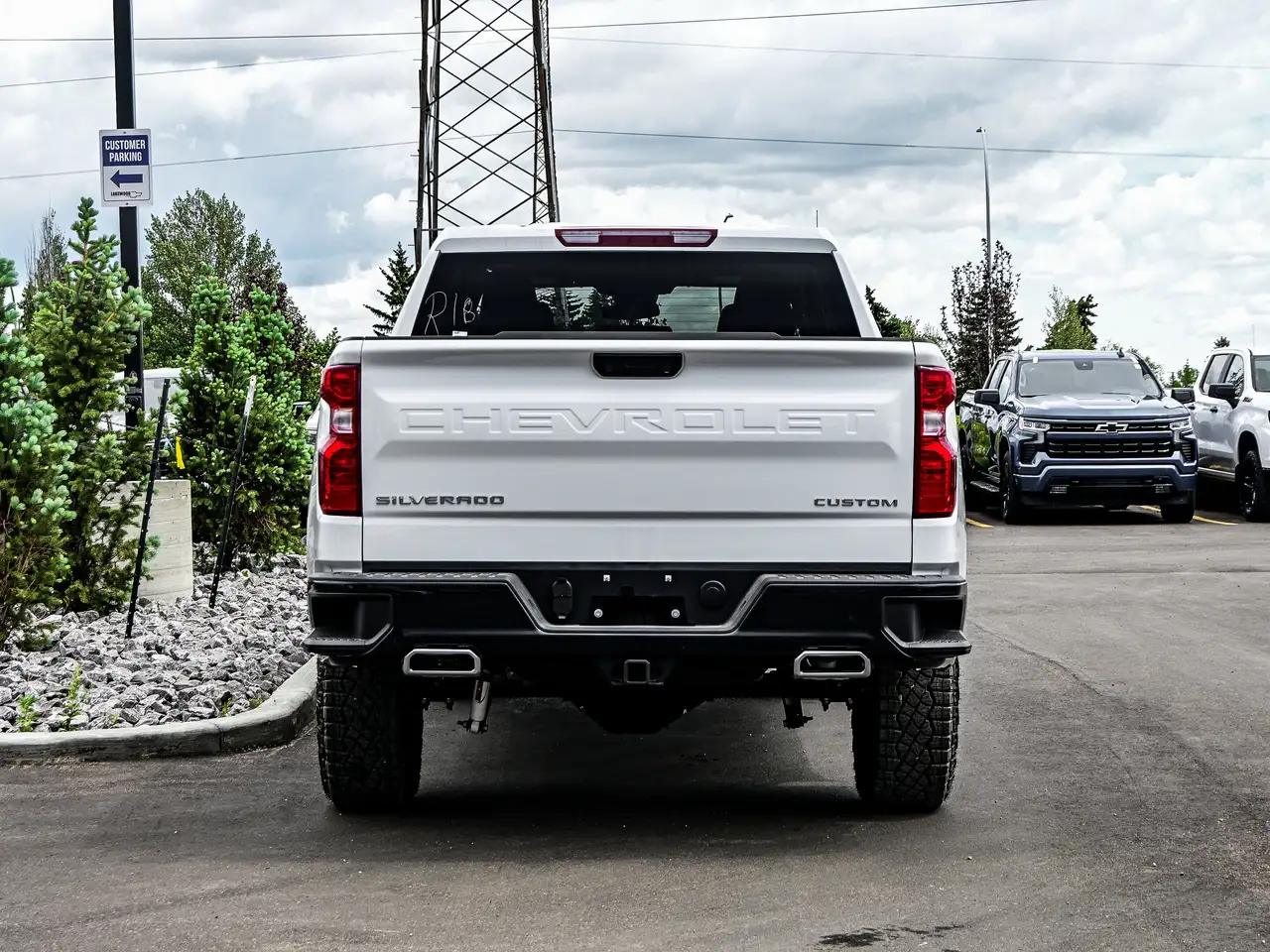 Chevrolet Silverado 1500 photo Chevrolet Silverado 1500