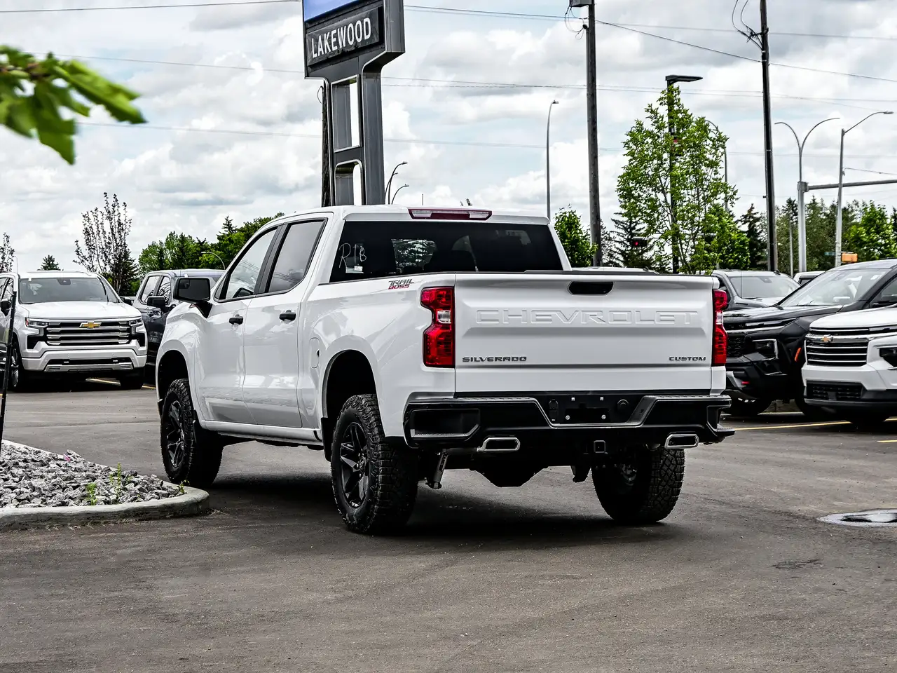 Chevrolet Silverado 1500 photo Chevrolet Silverado 1500