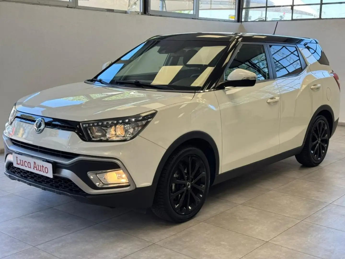 SsangYong XLV 1.6 2WD Bi-fuel GPL *TAGLIANDI*TELECAMERA* Weiß - 1