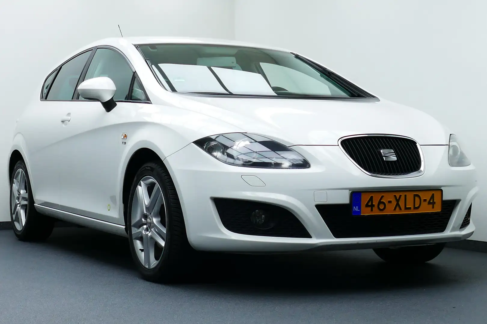 SEAT Leon 1.2 TSI Ecomotive Businessline COPA. Navi, Clima, Weiß - 2
