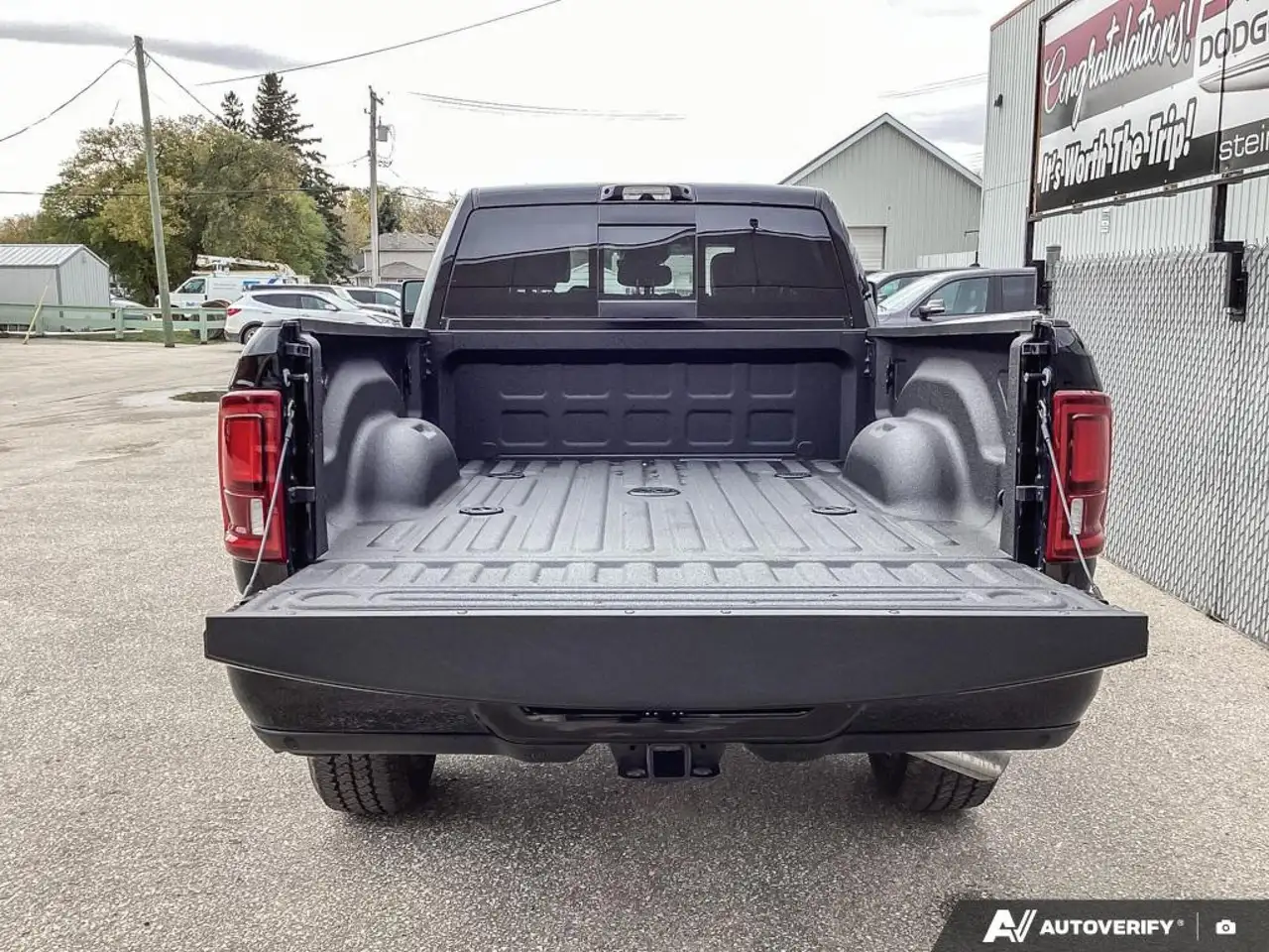 RAM 2500 снимка RAM 2500