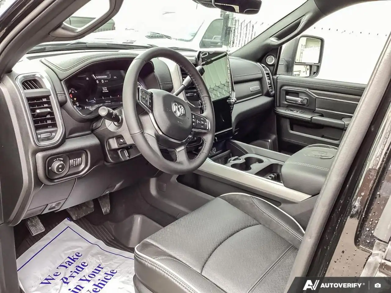 RAM 2500 снимка RAM 2500