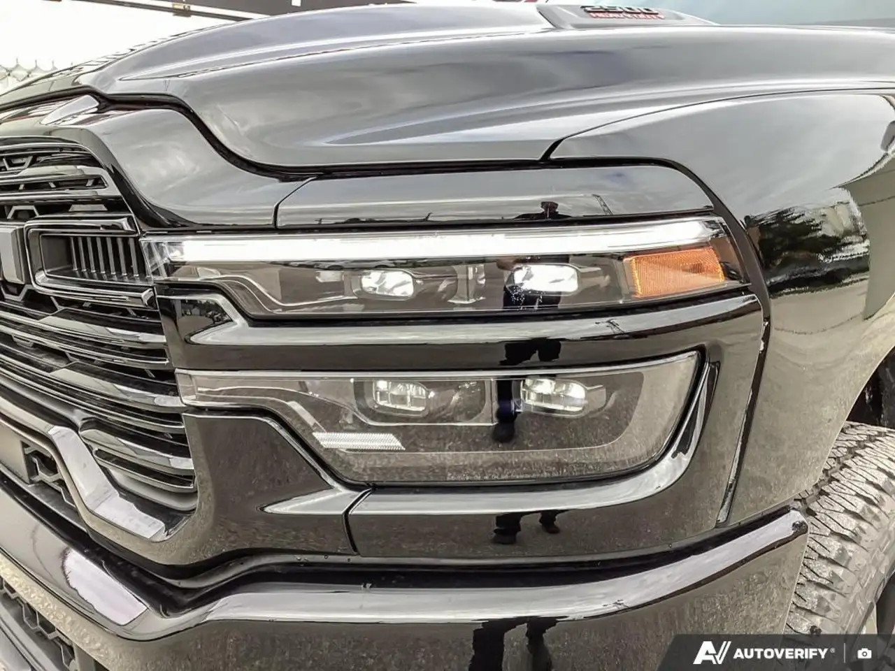 RAM 2500 снимка RAM 2500
