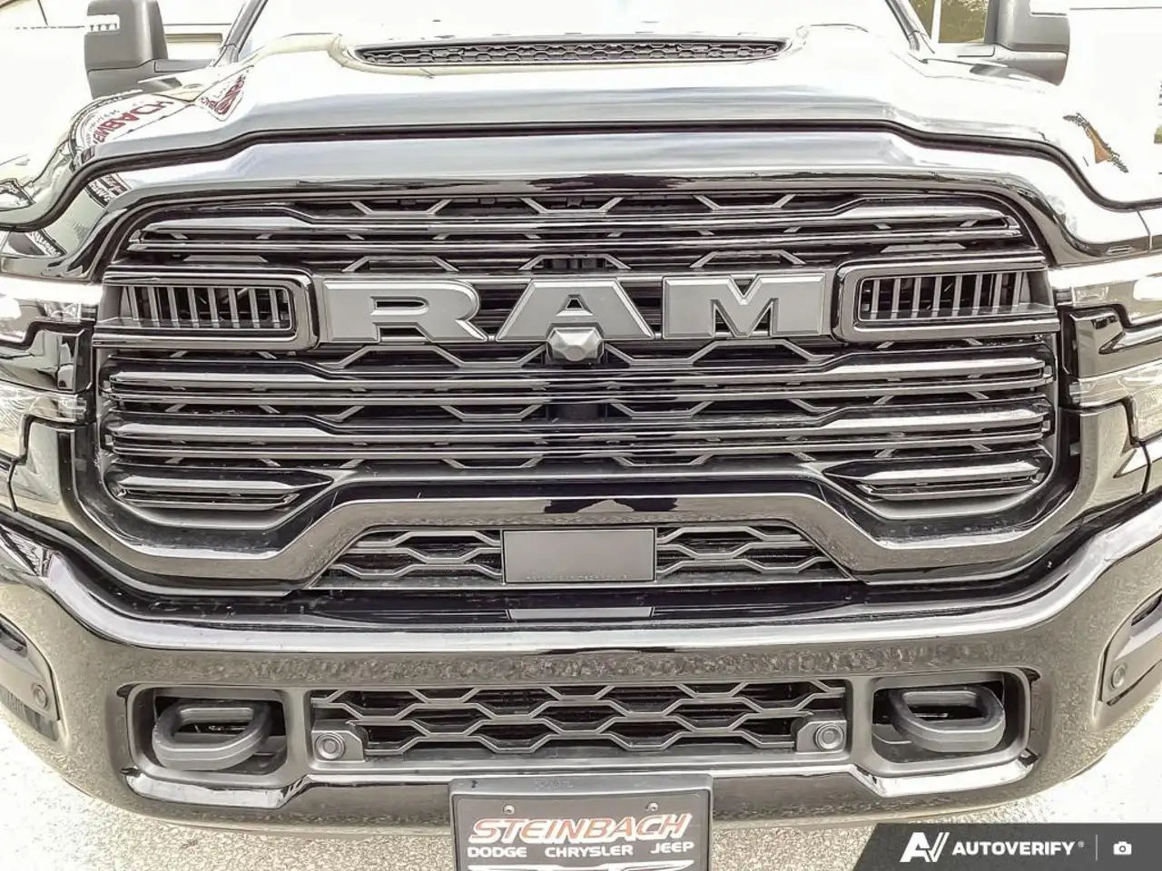 RAM 2500 снимка RAM 2500