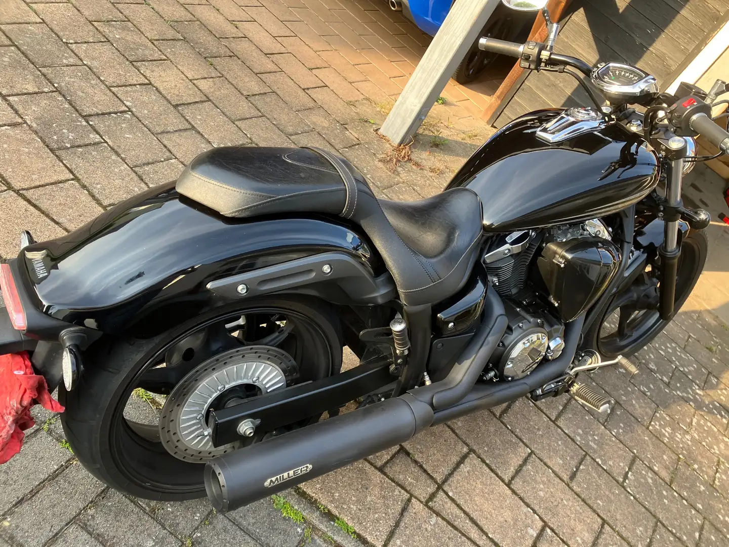 Yamaha XVS 1300 Custom Černá - 1