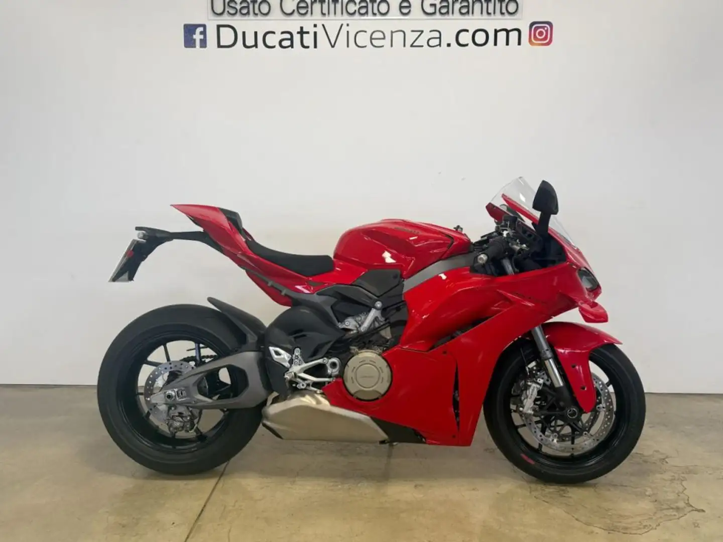 Ducati Panigale V4 MY2025 Rosso - 1