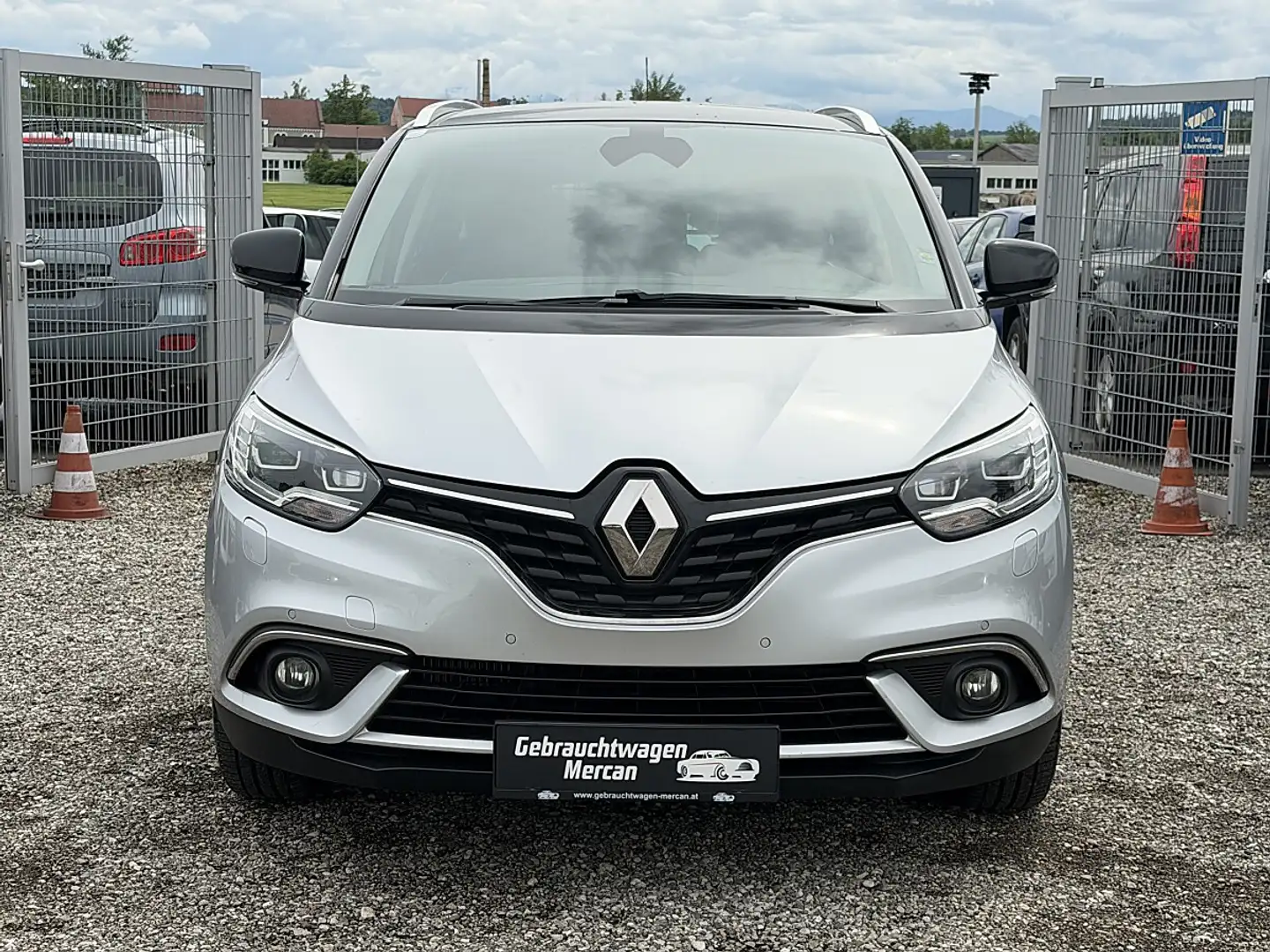 Renault Scenic Scénic Energy dCi 160 EDC Bose Grau - 2