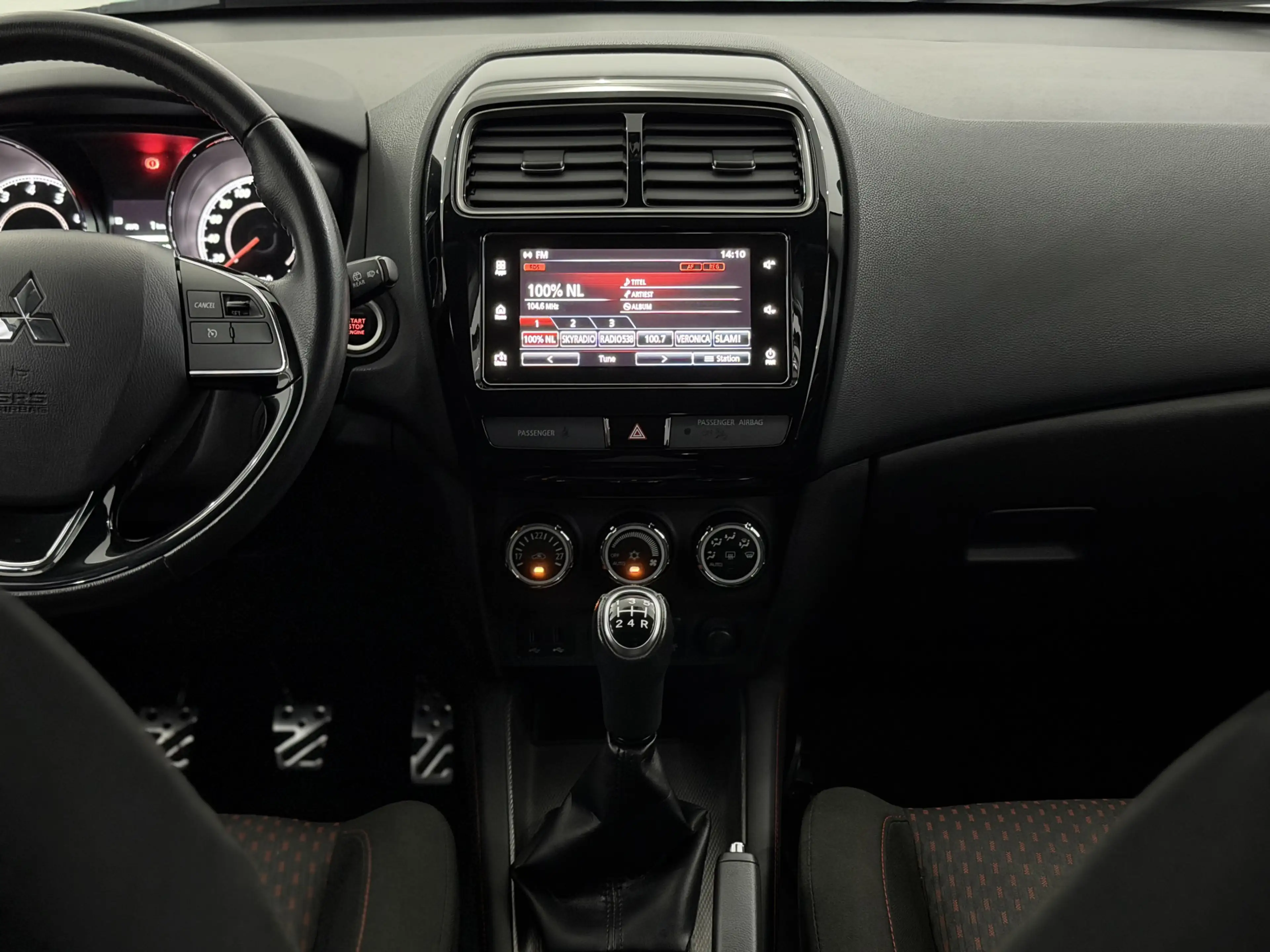 Mitsubishi ASX 1.6 Cleartec Connect Pro Camera, Airco, Cruise con — photo 11