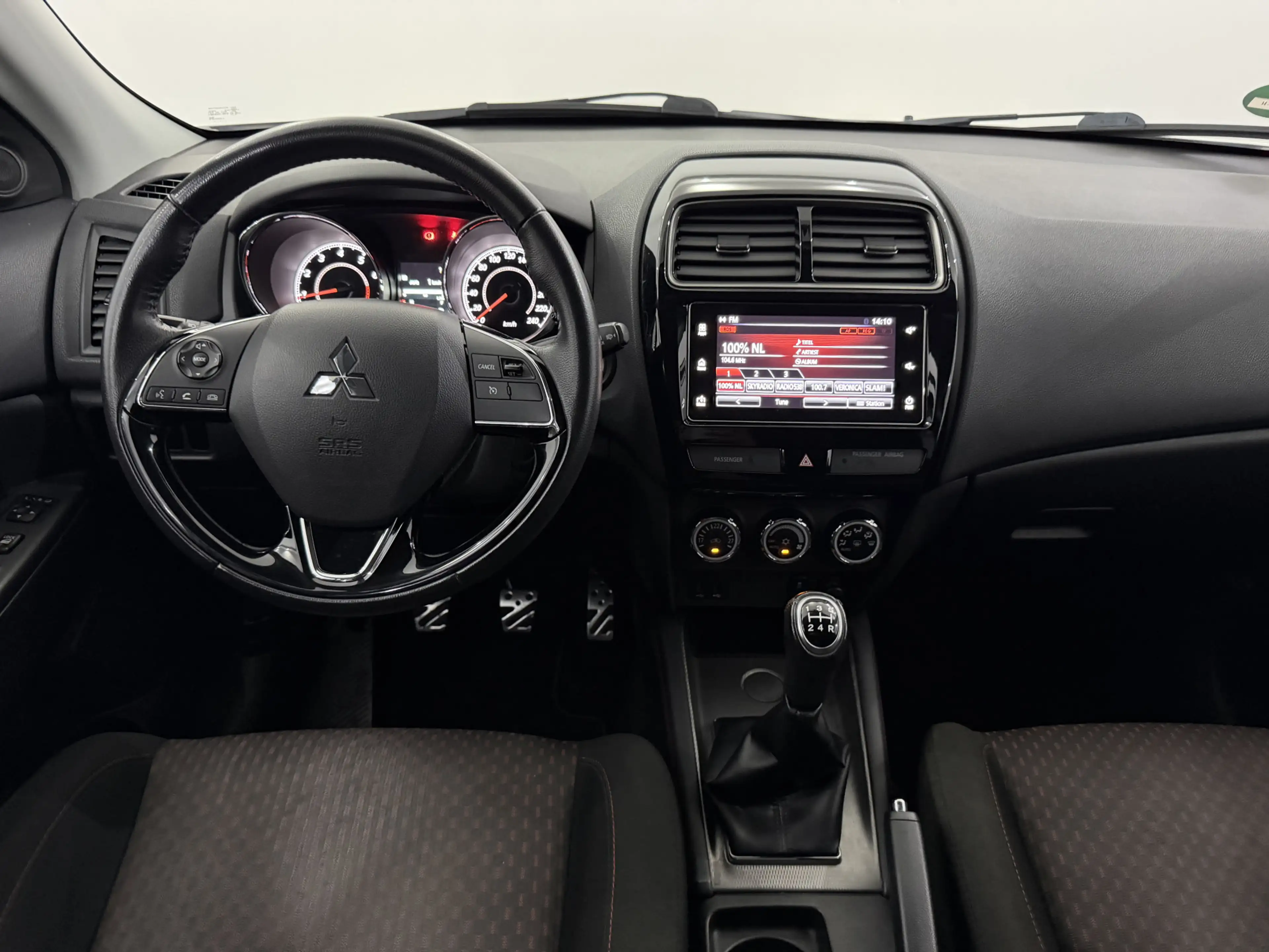 Mitsubishi ASX 1.6 Cleartec Connect Pro Camera, Airco, Cruise con — photo 10