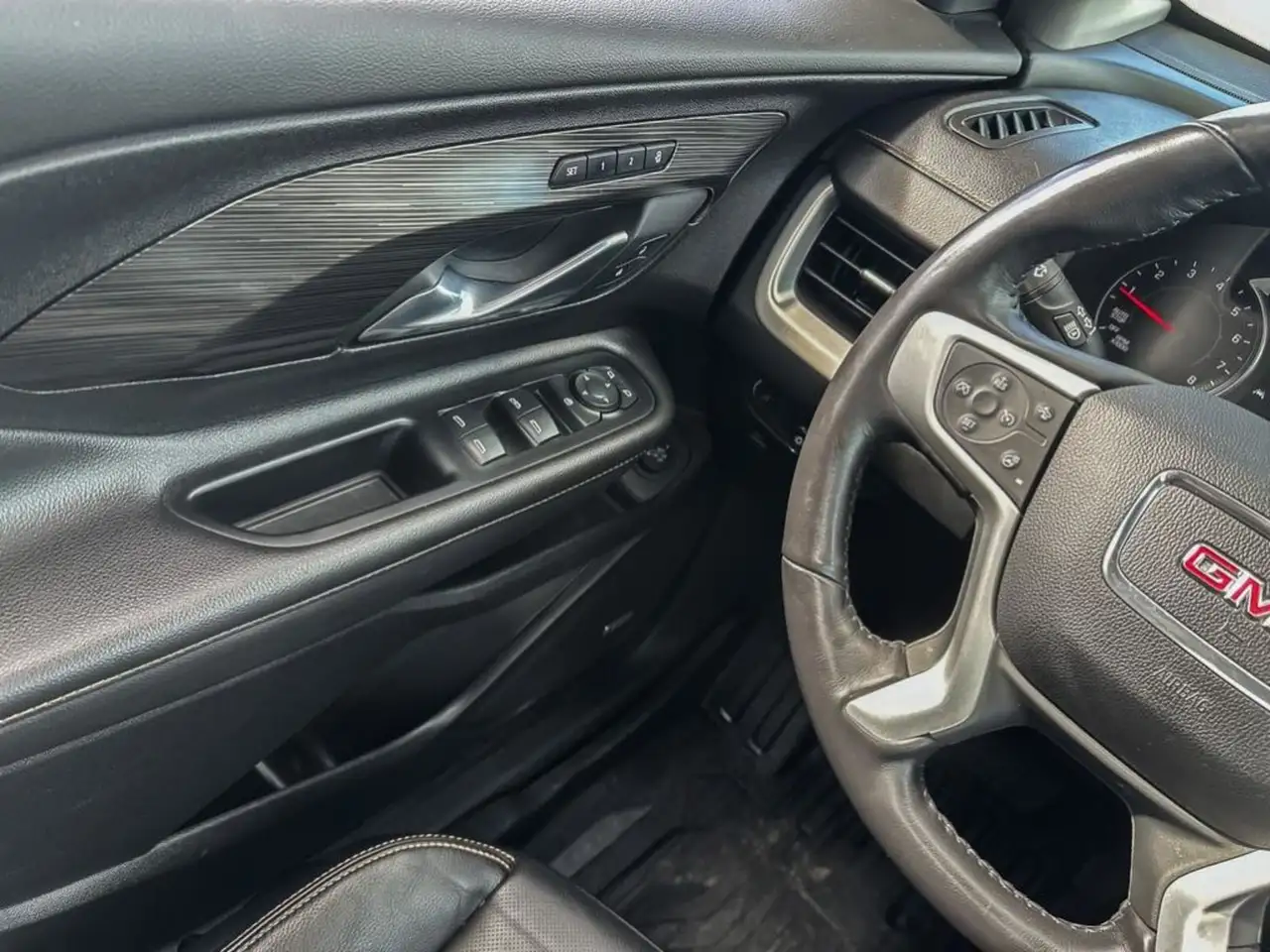 GMC Terrain снимка GMC Terrain