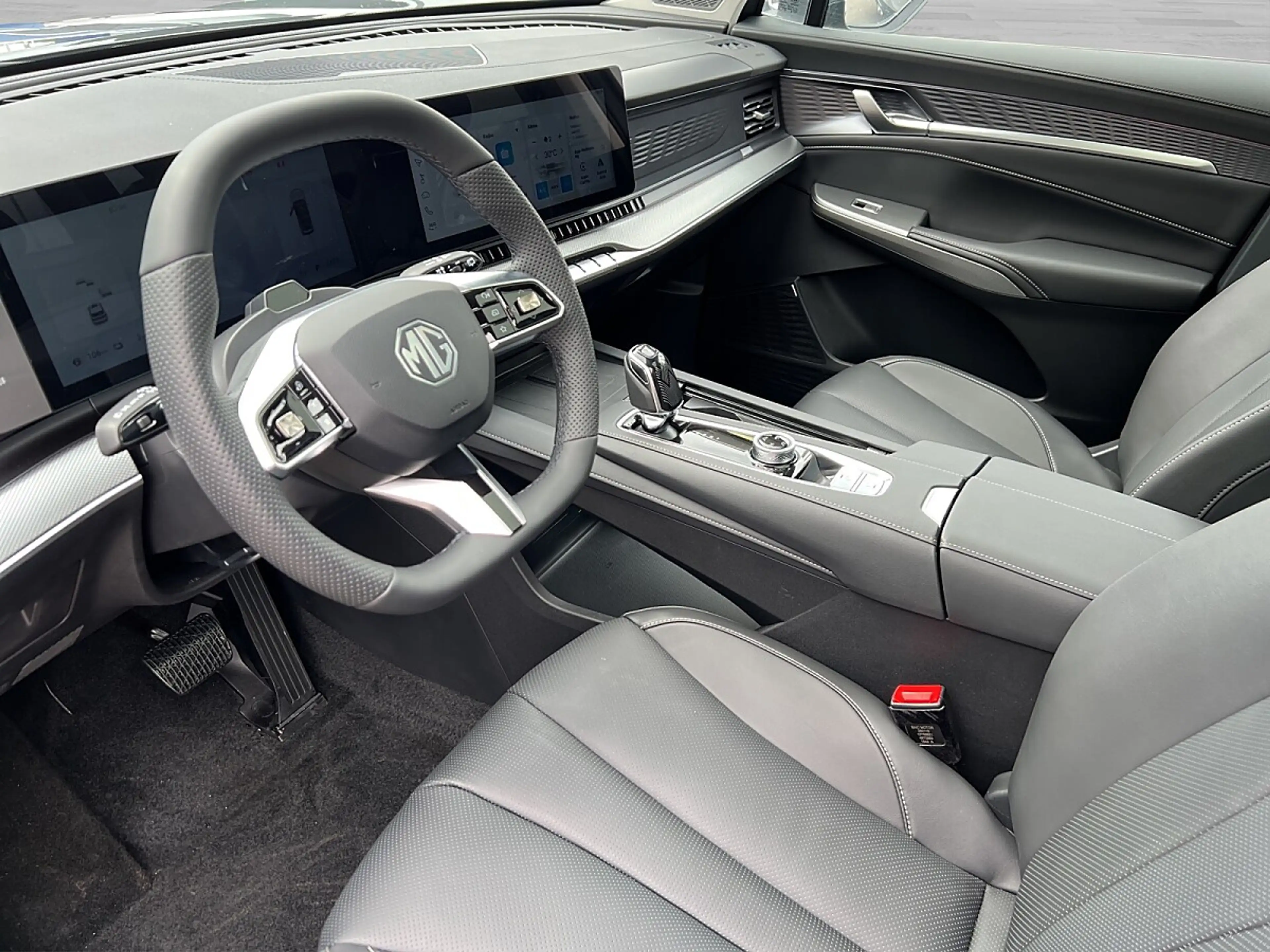 MG MGS9 PHEV Premium + Österreich Paket + Metallic! + G... — photo 7