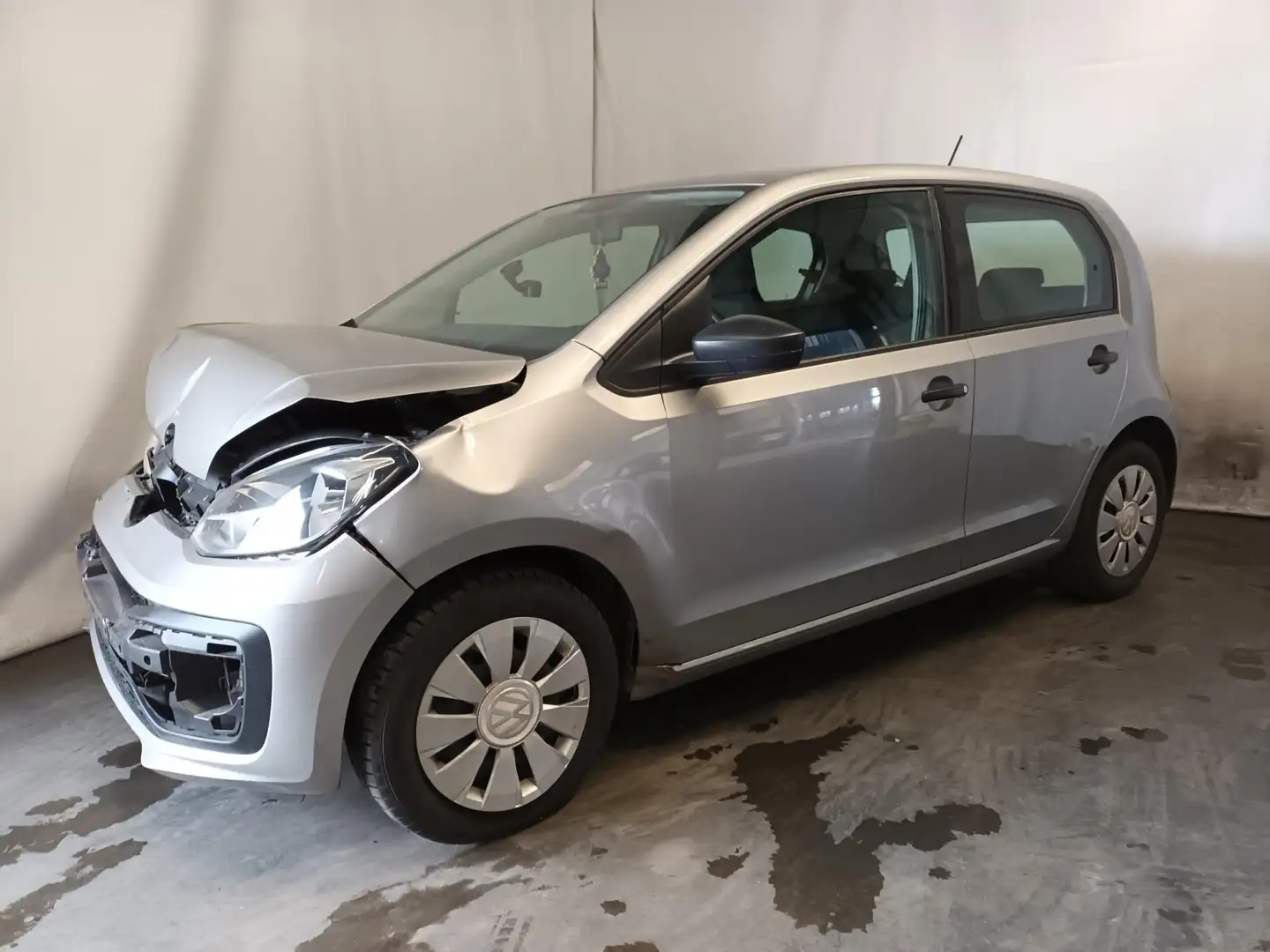 Volkswagen up! 1.0 BMT take up! - Frontschade - Motor Niet 100% Grijs - 2