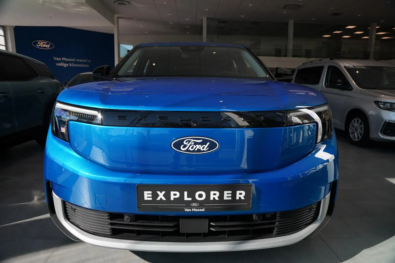 Ford Explorer EV Premium AWD 79kWh - Memory Seat - Camera - Carp Blauw - 2