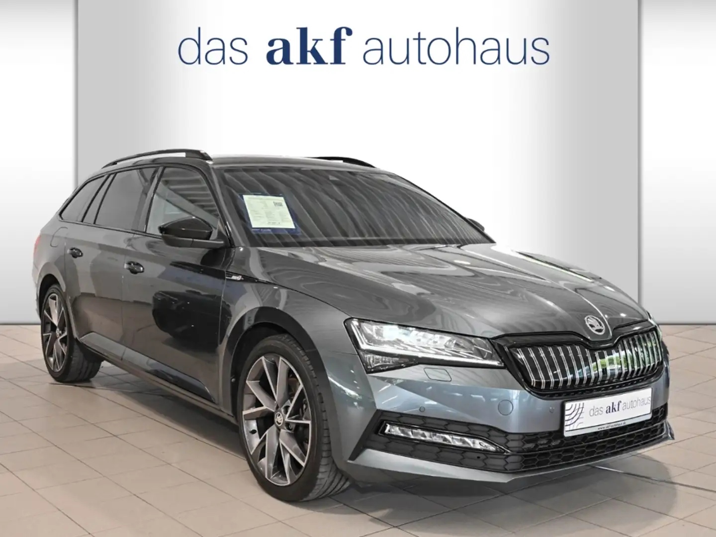 Skoda Superb Combi 1.4 TSI DSG Sportline iV-Navi Columbus*AHK*3 Grau - 2