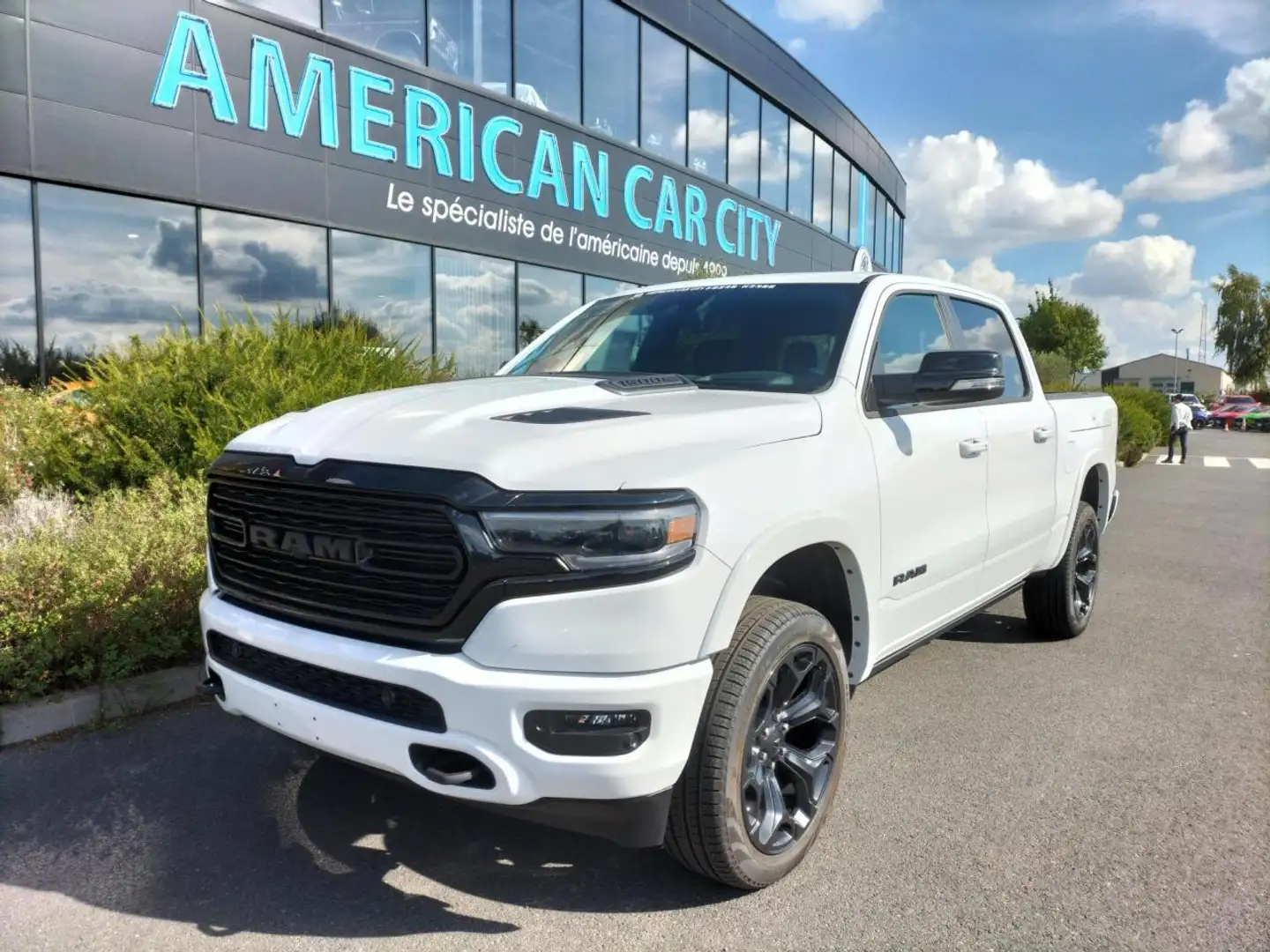 Dodge RAM 1500 CREW LIMITED NIGHT EDITION RAMBOX Blanc - 1