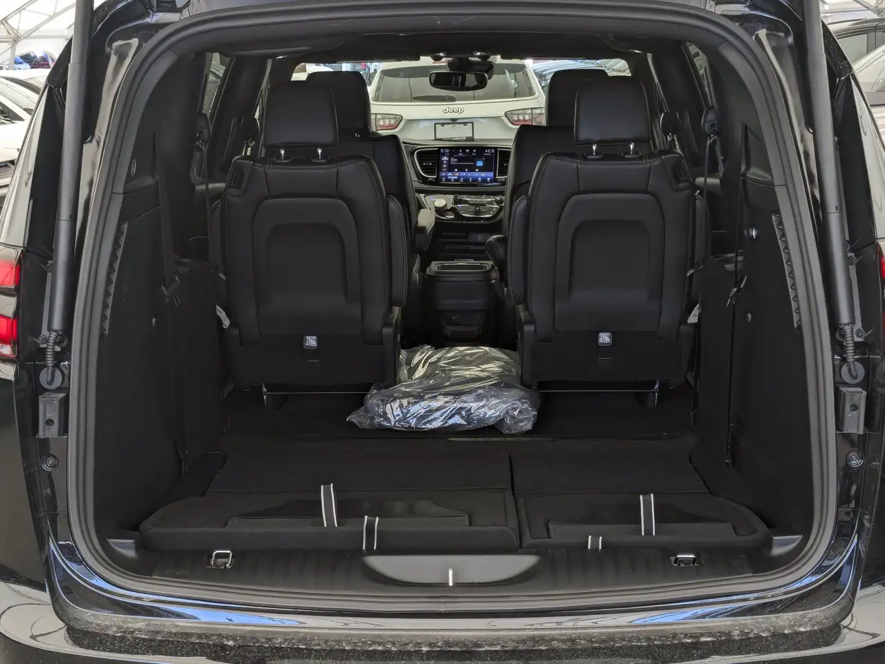 Chrysler Pacifica fotografie Chrysler Pacifica
