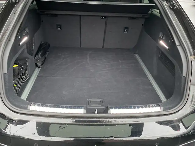 Audi A6 view 9