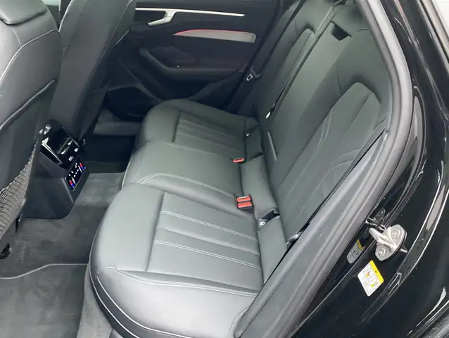 Audi A6 view 7