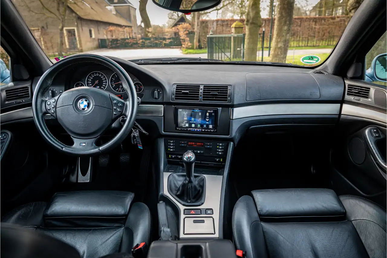 BMW M5 5-serie 4.9 V8 Silverstone Eisenmann Schuifdak, foto 8