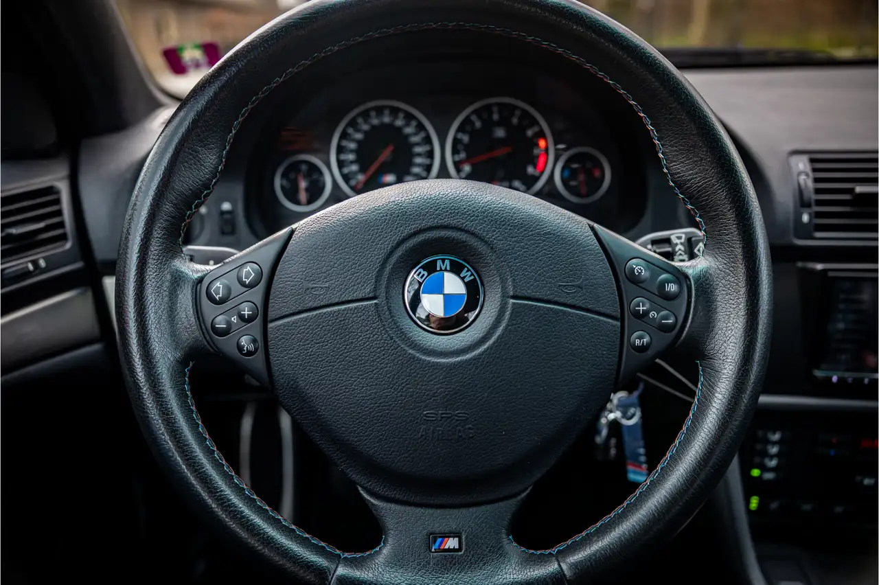 BMW M5 5-serie 4.9 V8 Silverstone Eisenmann Schuifdak, foto 9