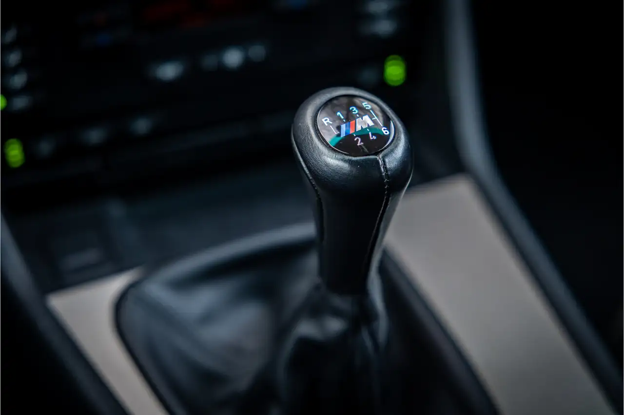 BMW M5 5-serie 4.9 V8 Silverstone Eisenmann Schuifdak, foto 11