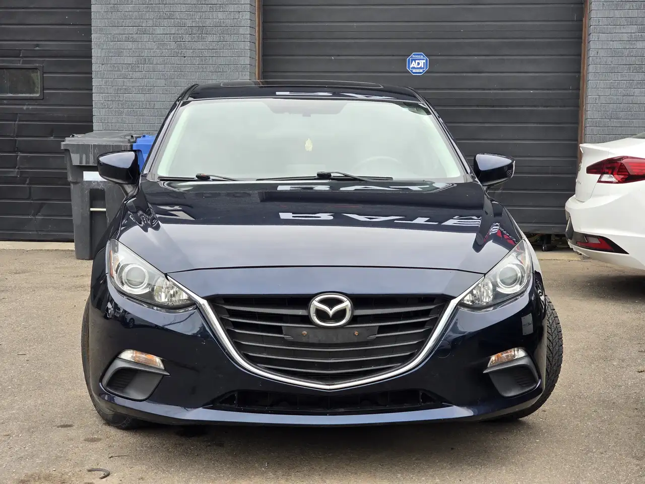 Mazda 3 снимка Mazda 3