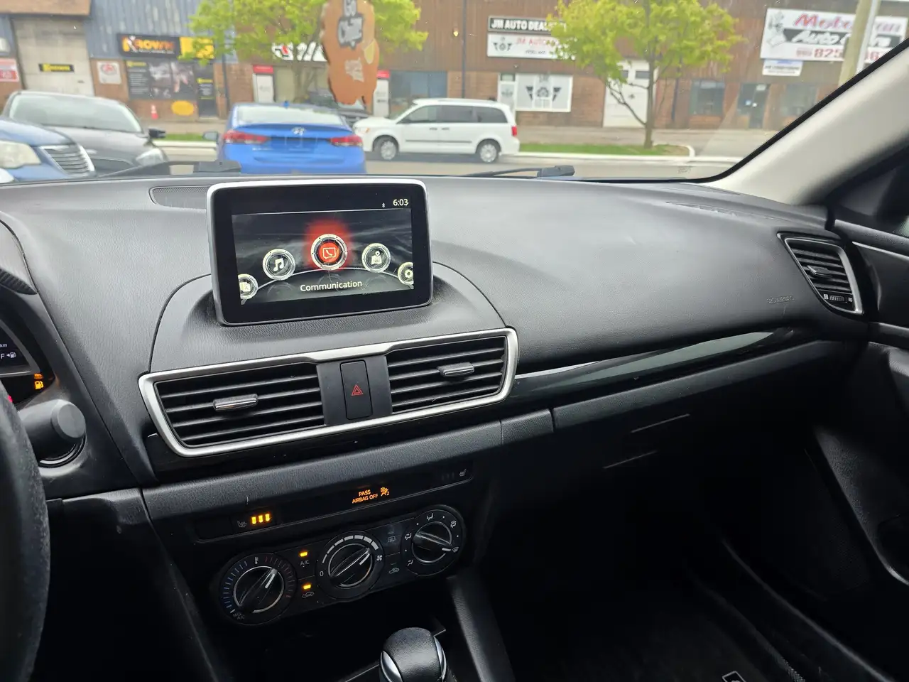 Mazda 3 снимка Mazda 3