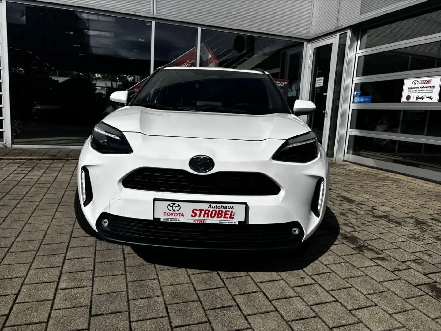 Toyota Yaris Cross Hybrid 130 1.5 VVT-i Teamplayer (XPB1) Weiß - 2