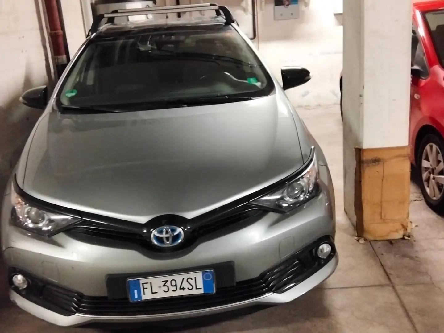 Toyota Auris Auris TS 1,8 VVT-i Hybrid Style Style Silber - 1