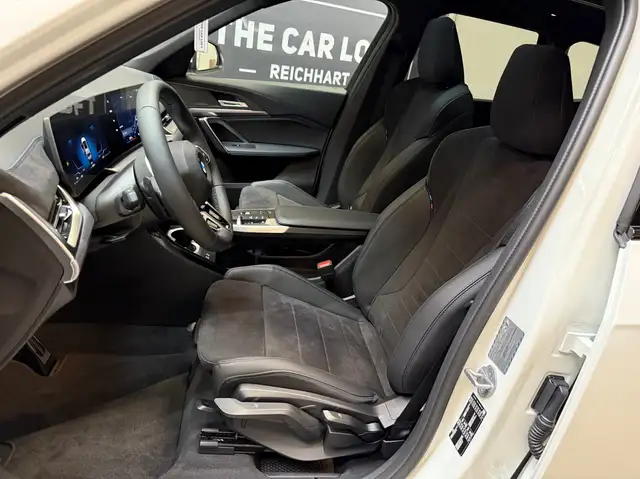 BMW X1 view 10