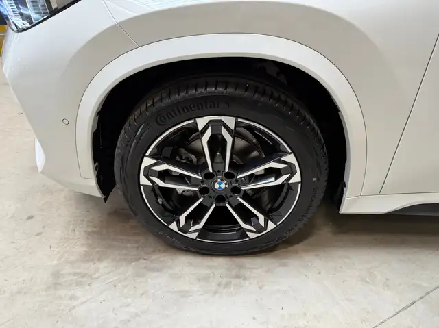 BMW X1 view 7