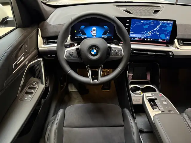 BMW X1 view 13