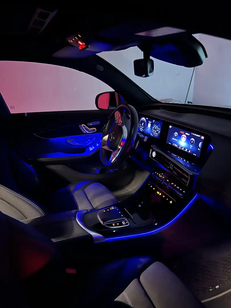 Mercedes-Benz EQC 400 4MATIC Negro - 2