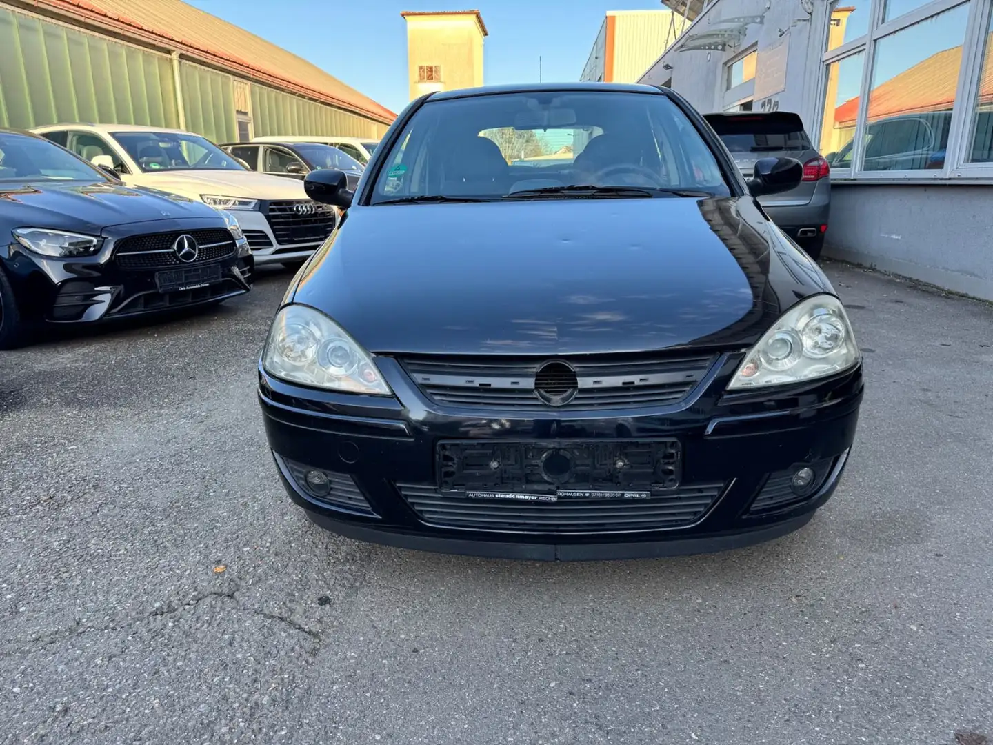 Opel Corsa C Edition Klimaautomatik Sitzheizung Schwarz - 2