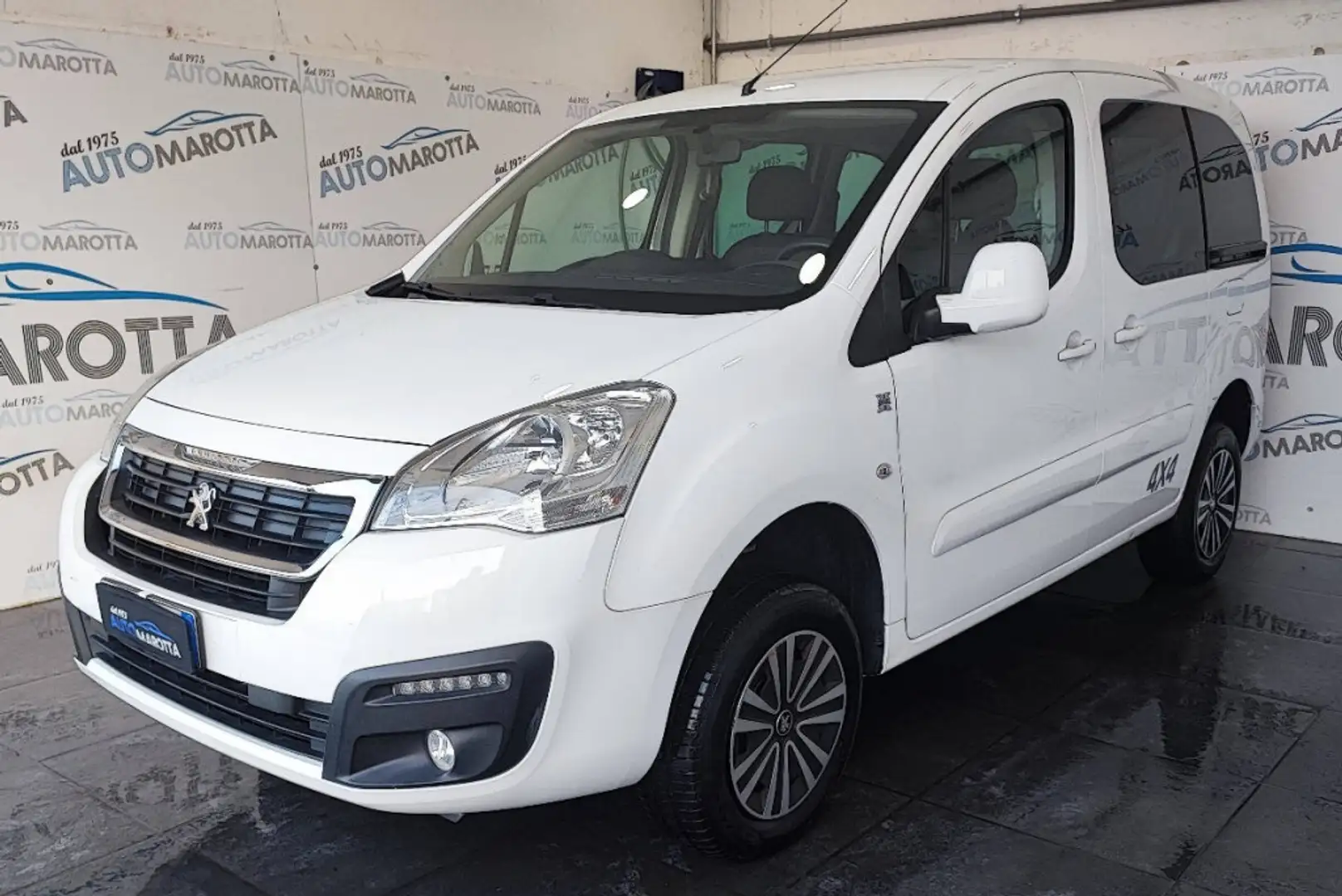 Peugeot Partner 1.6 bluehdi (extreme) Active Tr.C. Plus 4x4 100cv Blanco - 1