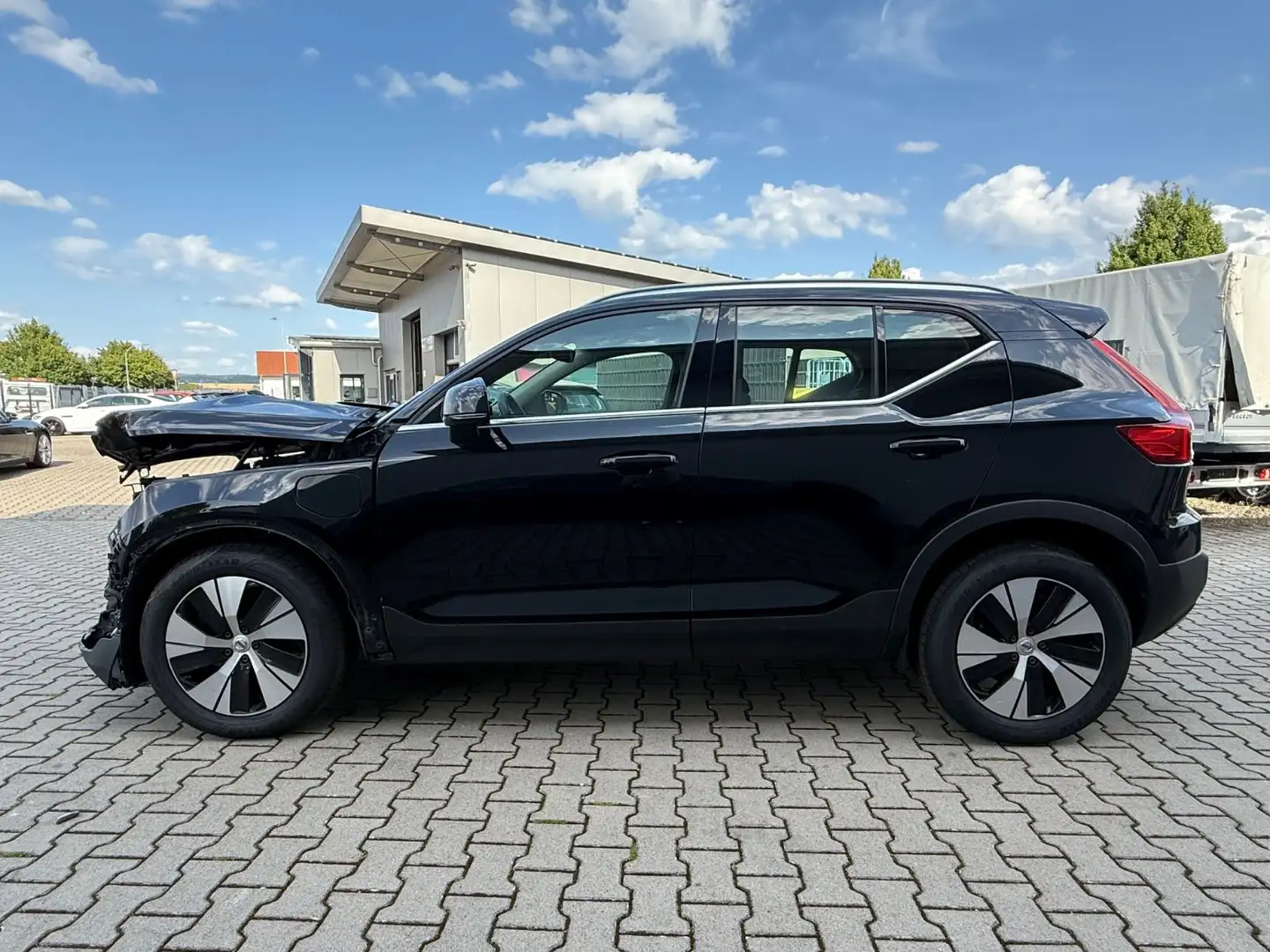 Volvo XC40 Inscription Expression Recharge Plug-In Hyb Schwarz - 2