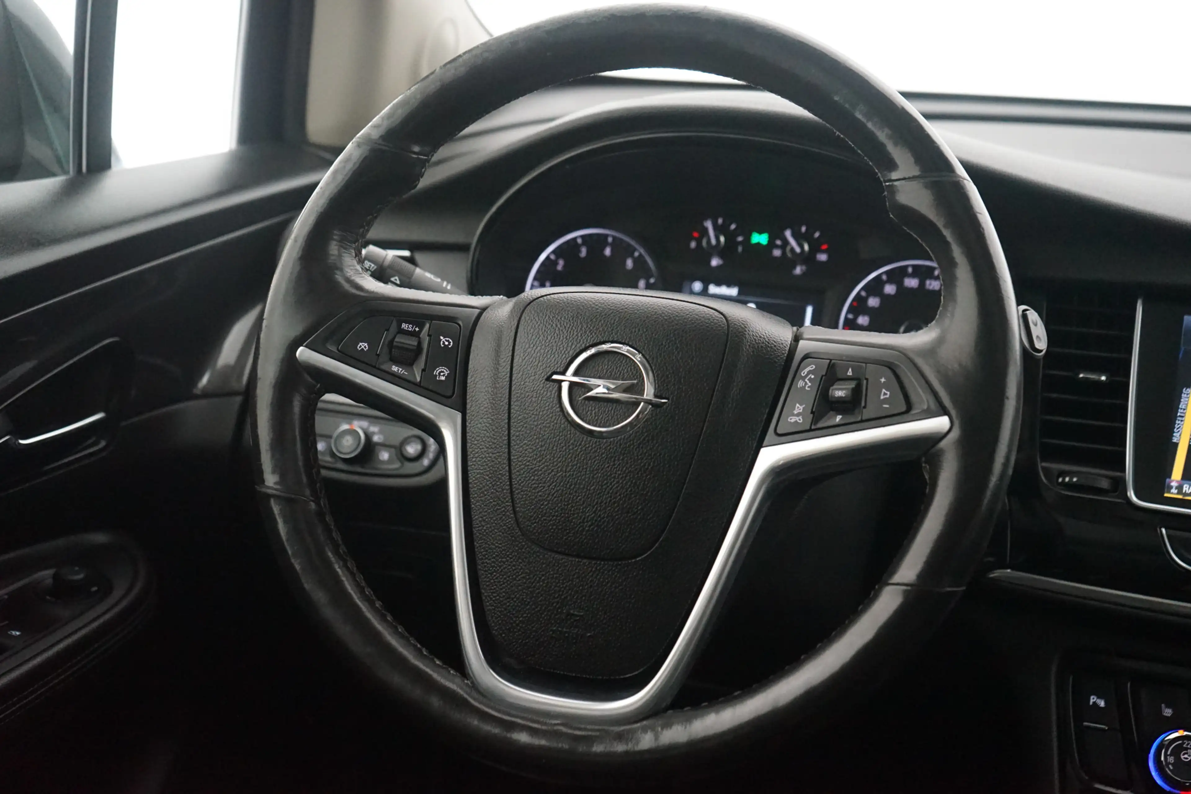 Opel Mokka X 1.4 Turbo Innovation — photo 15