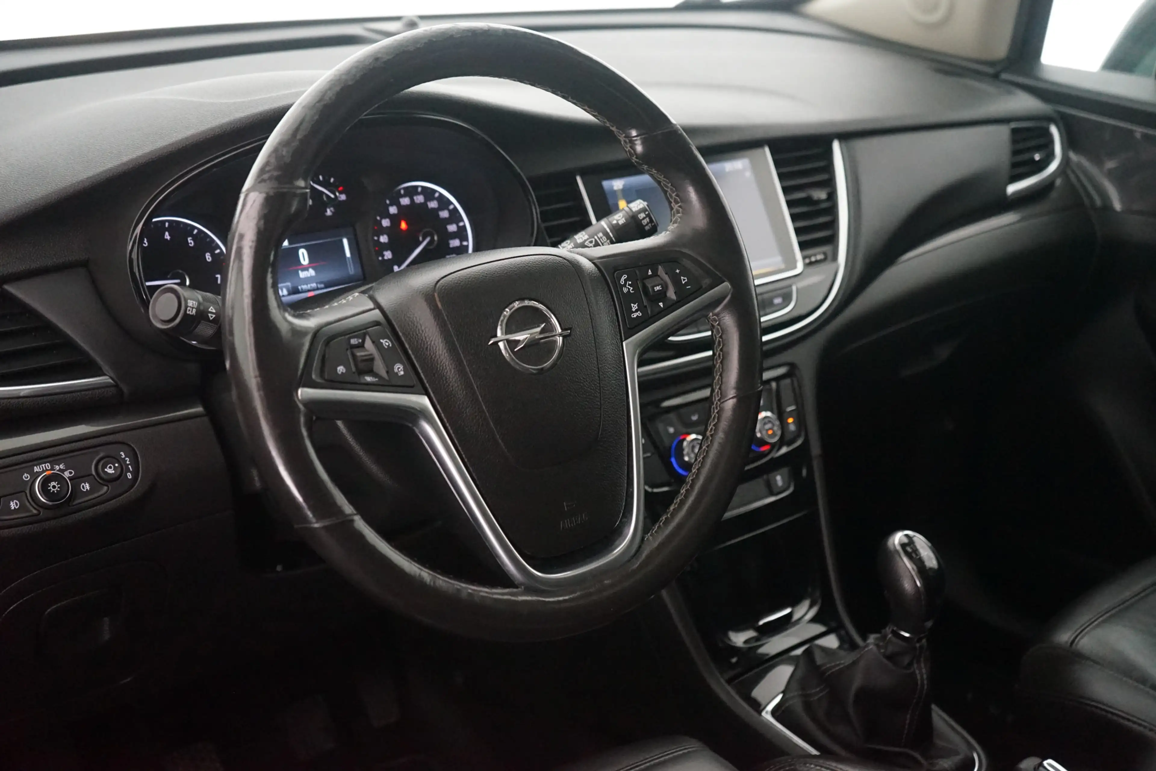 Opel Mokka X 1.4 Turbo Innovation — photo 12