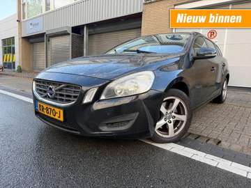 1.6 D2 Kinetic AUTOMAAT CLIMA NAVI HANDEL PRIJS