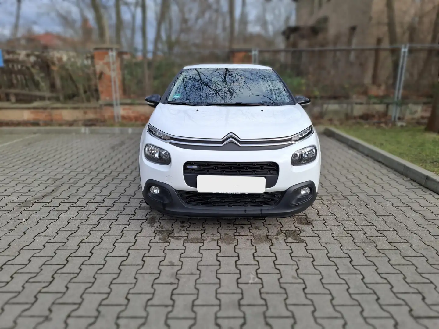 Citroen C3 C3+Pure+Tech+82+FEEL Weiß - 1