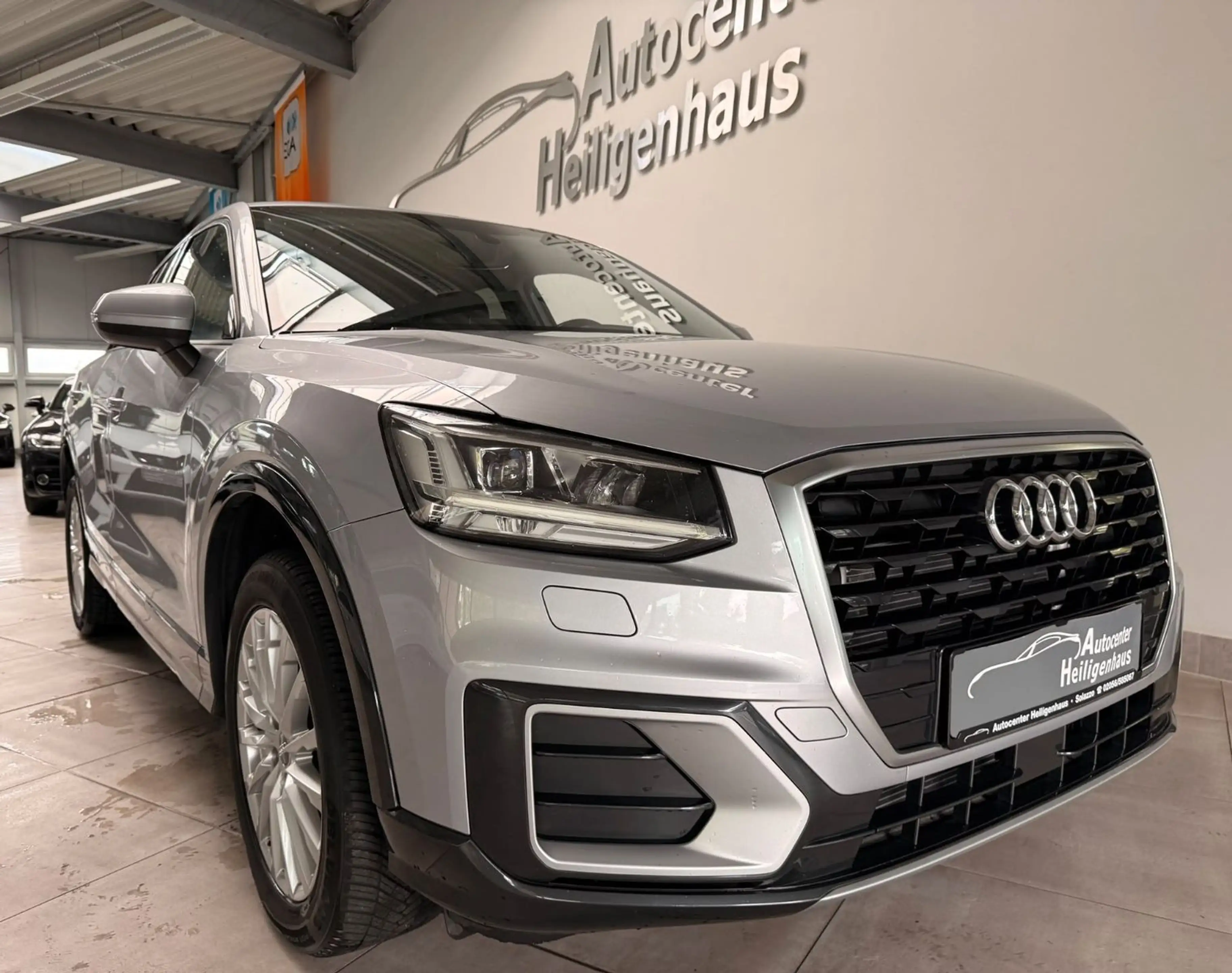 Audi Q2 design Navi AHK Tempo Allwetter