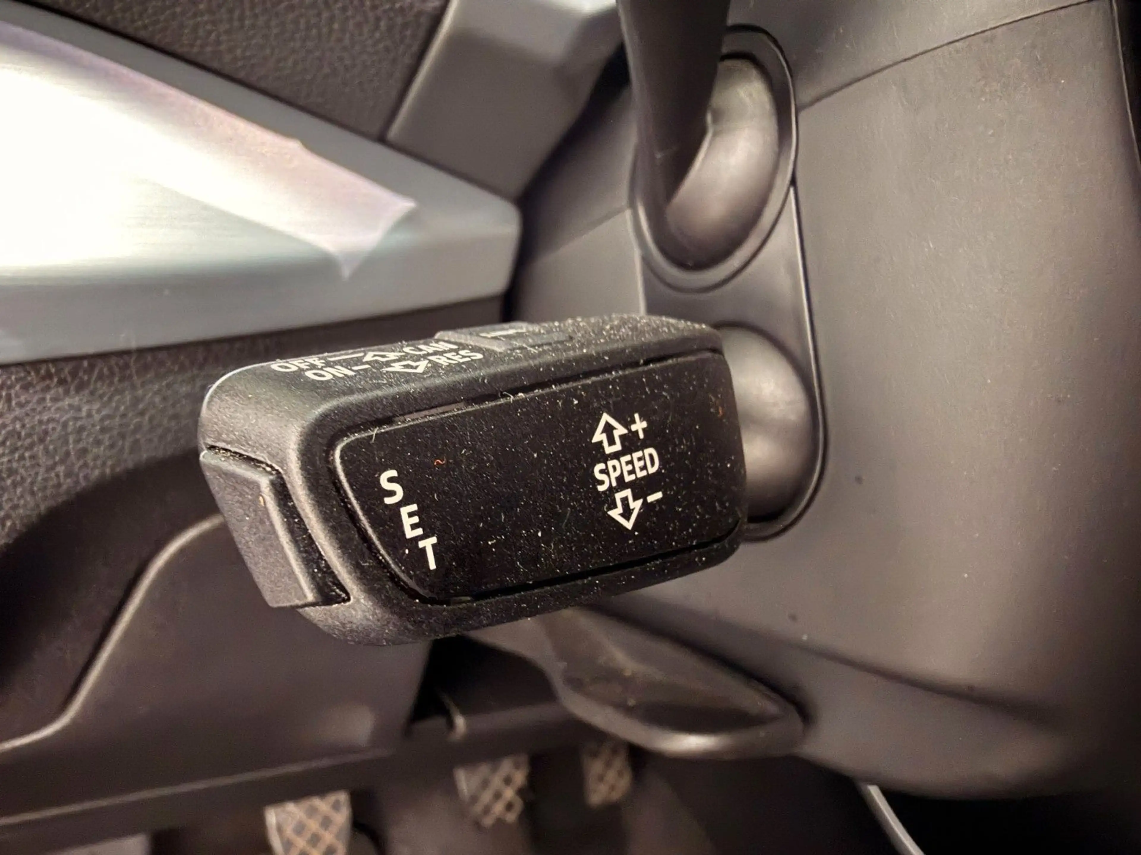 Audi Q2 design Navi AHK Tempo Allwetter — photo 14