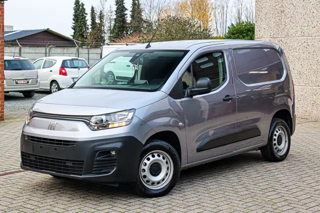 Fiat Doblo AUTOMAAT*NAVIGATIE*ACHTERUITRIJCAMERA*APPLE-CARPLA