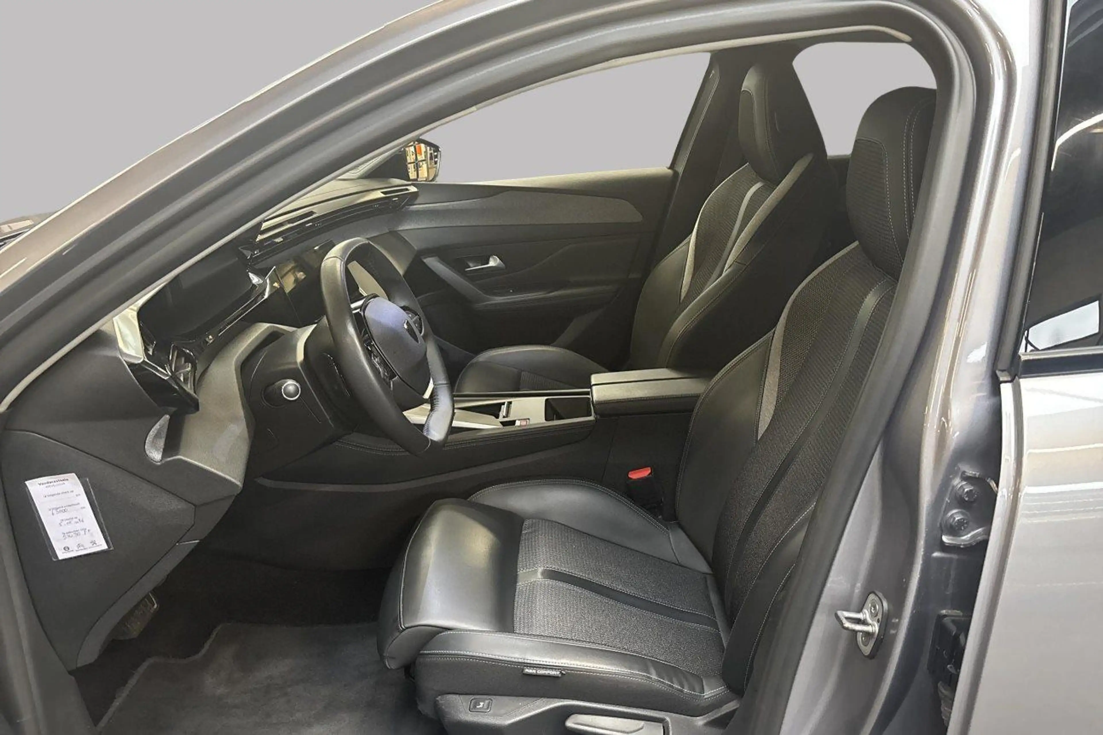 Peugeot 308 Allure Pack eat8 — photo 10